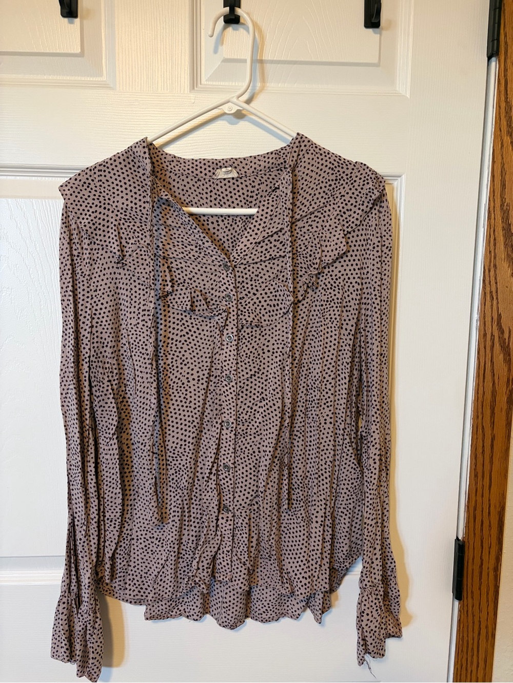 Hem & Thread Polka Dot Ruffle Blouse Size Large